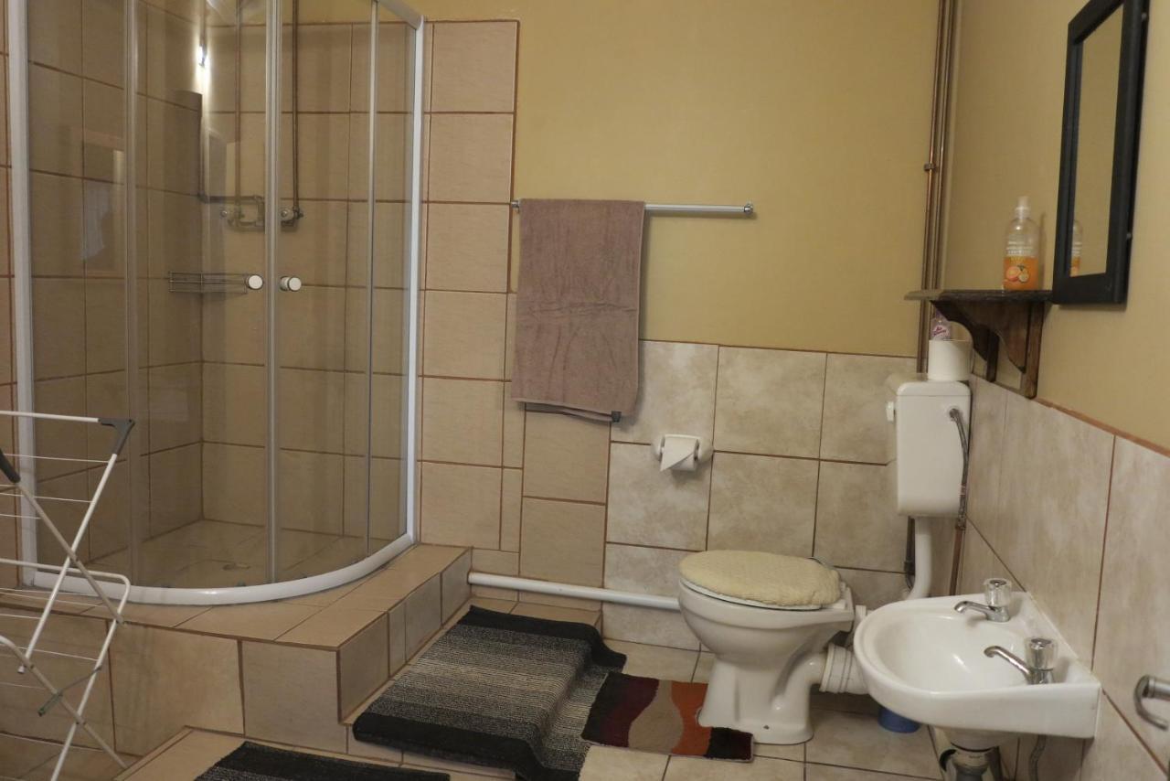 Okahandja Guesthouse Dış mekan fotoğraf