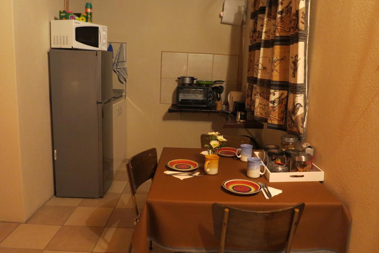 Okahandja Guesthouse Dış mekan fotoğraf