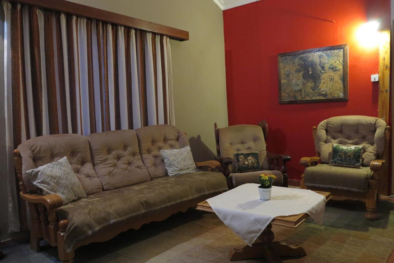 Okahandja Guesthouse Dış mekan fotoğraf